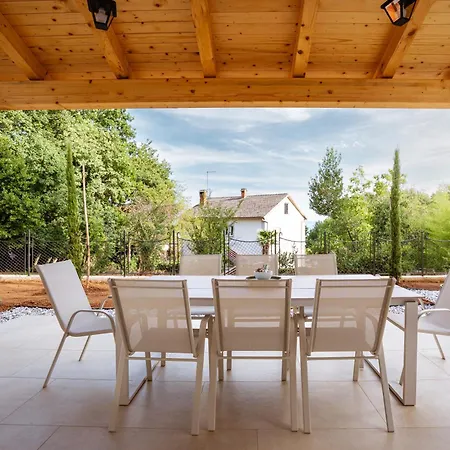 Casa Eva * Opric